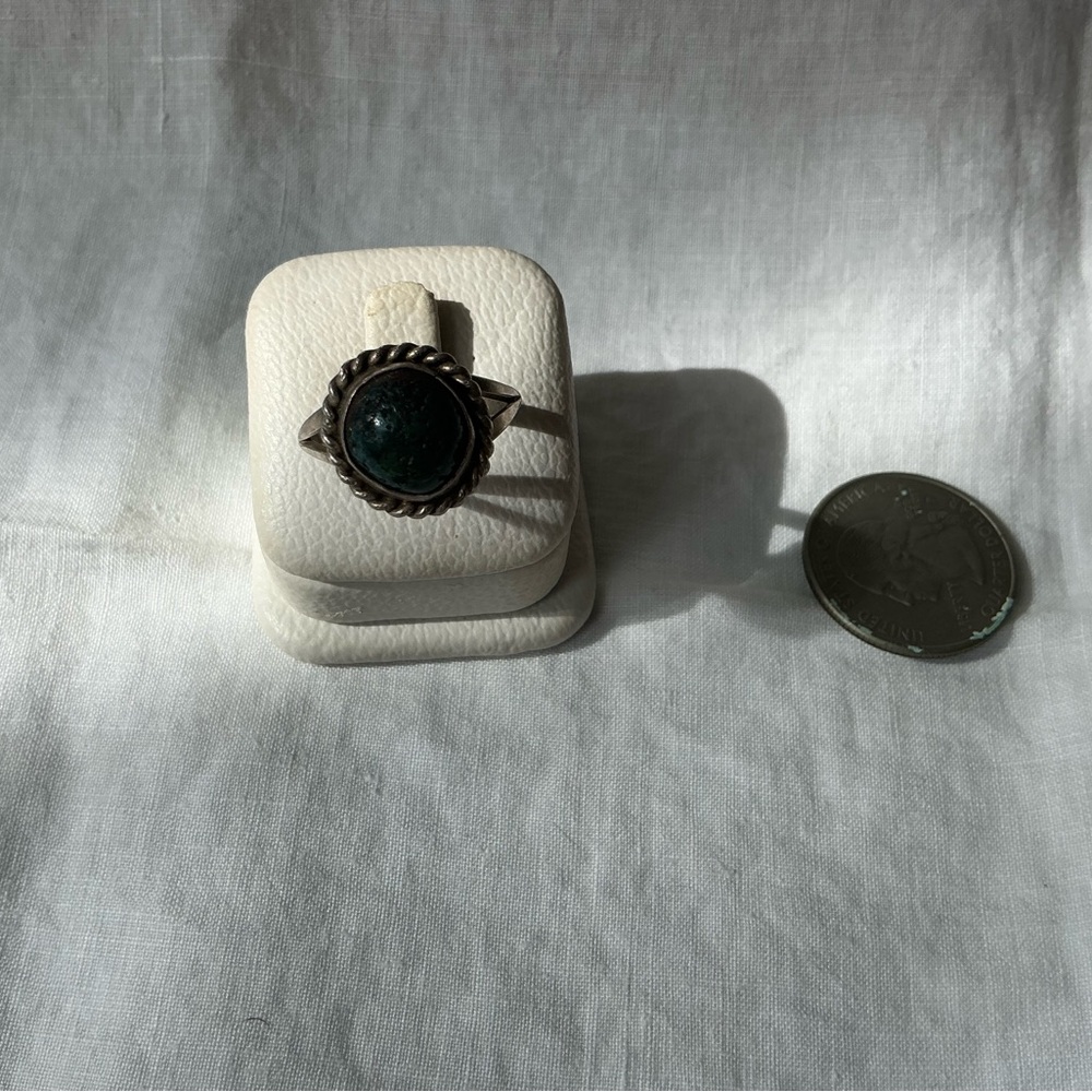 Silver Green Turquoise Stone Rope-Accent Ring (C651)